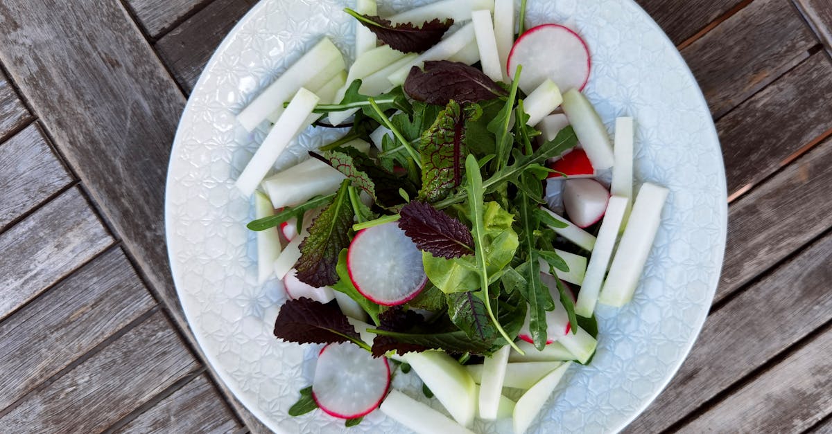 découvrez les bienfaits d'une alimentation équilibrée pour votre santé. apprenez à mêler fruits, légumes, protéines et glucides pour améliorer votre bien-être et avoir de l'énergie au quotidien.