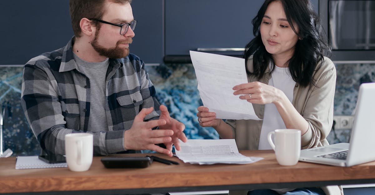 découvrez des stratégies efficaces de gestion de la dette pour retrouver votre équilibre financier. apprenez à négocier avec vos créanciers, à établir un budget adapté et à réduire vos charges afin de reprendre le contrôle de vos finances.