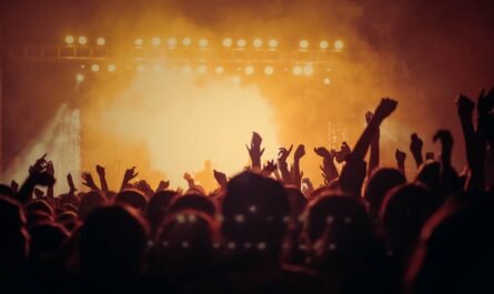 découvrez l'événement musical incontournable de l'année ! rejoignez-nous pour un festival de musique exceptionnel, où des artistes de renommée mondiale se produisent en live. profitez d'une atmosphère vibrante, de rencontres inoubliables et de moments magiques au cœur de la musique. ne manquez pas cette expérience unique !