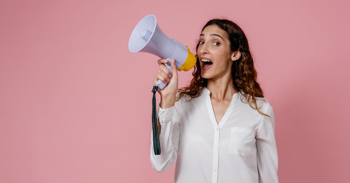 découvrez l'impact des influenceurs sur les réseaux sociaux et comment ils façonnent les tendances, engagent les audiences et propulsent les marques vers de nouveaux sommets. plongez dans l'univers fascinant du marketing digital et des stratégies innovantes.