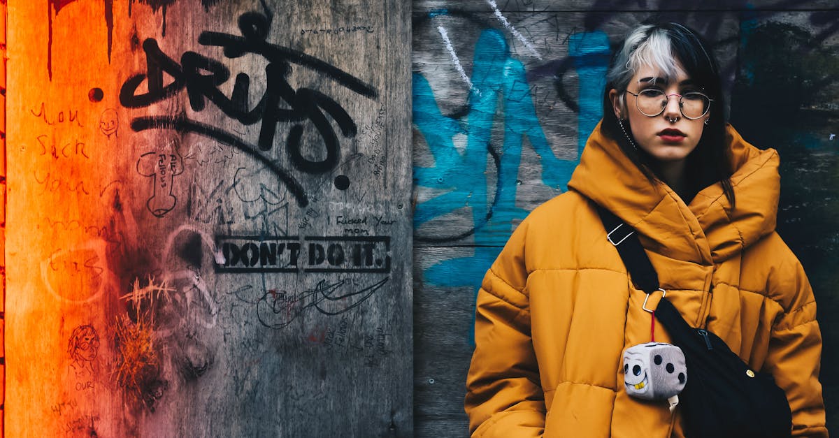 découvrez l'univers du streetwear, une mode urbaine alliant confort et style audacieux. explorez les dernières tendances, vêtements et accessoires qui reflètent votre personnalité unique.
