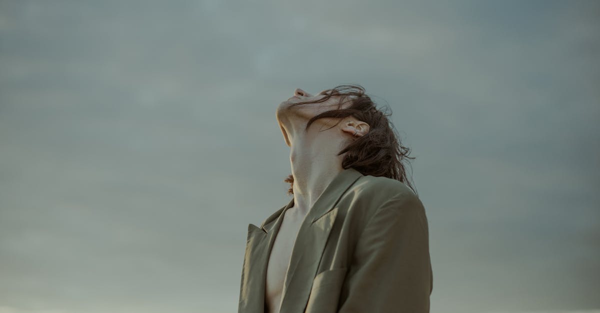 découvrez l'art de la respiration ciblée pour améliorer votre bien-être et réduire le stress. apprenez des techniques de respiration adaptées à vos besoins, que ce soit pour la relaxation, la concentration ou l'énergie. transformez votre vie grâce à des exercices simples et efficaces.