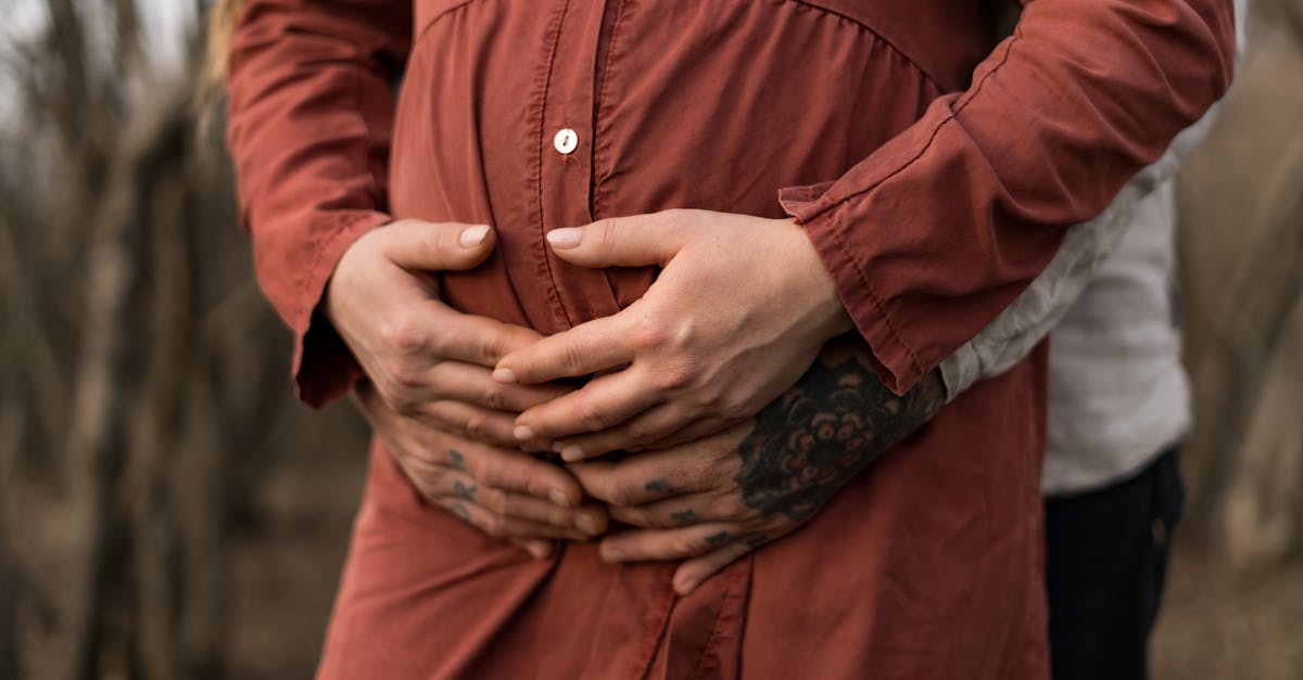 découvrez l'essence de la complicité au sein d'un couple : des conseils pour renforcer votre connexion, partager des moments authentiques et bâtir une relation épanouissante. explorez des astuces pour cultiver l'amour et la confiance mutuelle au quotidien.