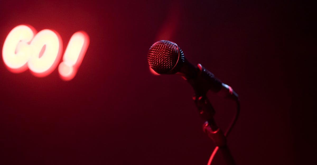 découvrez l'univers hilarant des stand-up comedies, où l'humour tranchant et les performances captivantes se mêlent pour vous faire rire aux éclats. plongez dans des spectacles variés allant des récits personnels aux observations sociétales, parfaits pour une soirée de détente pleine de rires.