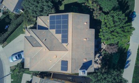 découvrez les dernières innovations en matière de technologie des batteries, explorez les types de batteries disponibles, leurs applications et leurs impacts sur l'environnement. restez à la pointe de la recherche et des avancées dans ce domaine crucial pour l'énergie durable.