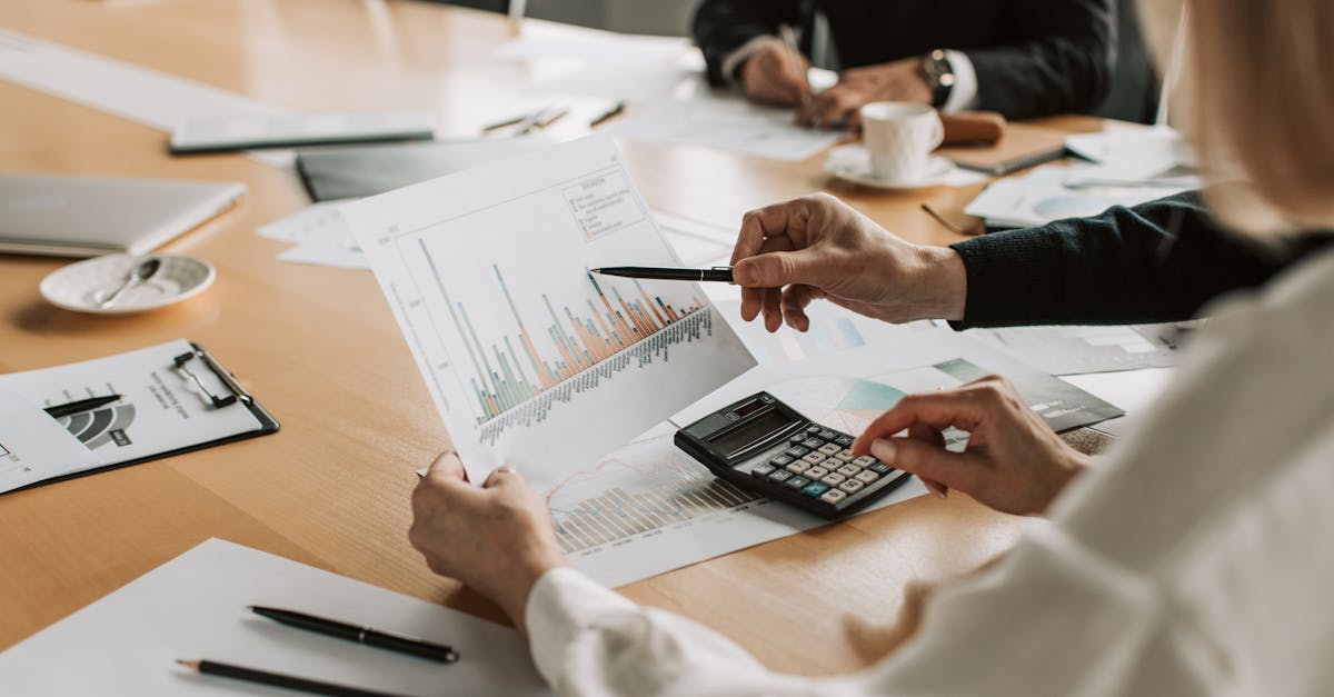 découvrez l'économie comportementale, une discipline qui analyse les décisions économiques en intégrant des facteurs psychologiques et sociaux. explorez comment ces insights peuvent transformer notre compréhension des choix et comportements des consommateurs.