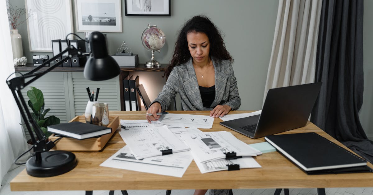découvrez comment le leadership éthique transforme les entreprises et les organisations grâce à une prise de décision responsable, respectueuse et orientée vers le bien commun. inspirez-vous des pratiques durables et des valeurs morales qui favorisent l'intégrité et la confiance dans les équipes.