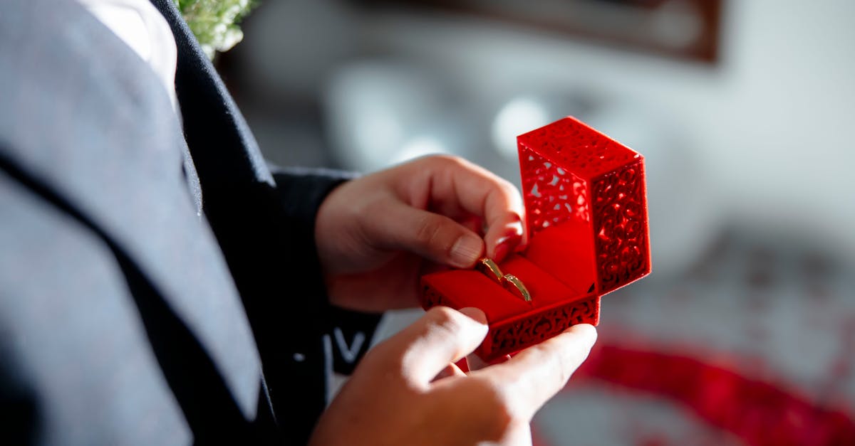 découvrez notre sélection exclusive de vêtements pour les occasions spéciales. que ce soit pour un mariage, un gala ou une fête, trouvez l'ensemble parfait qui vous mettra en valeur et fera de chaque moment un souvenir inoubliable.