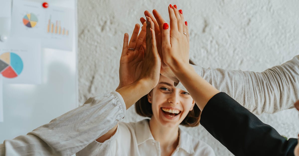 découvrez l'esprit d'équipe à travers des activités motivantes et inspirantes. renforcez la cohésion, favorisez la collaboration et créez des souvenirs inoubliables avec notre approche unique du team spirit.