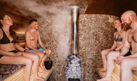 découvrez comment une cure detox peut revitaliser votre corps, améliorer votre bien-être et booster votre énergie grâce à des conseils, recettes et astuces naturelles.