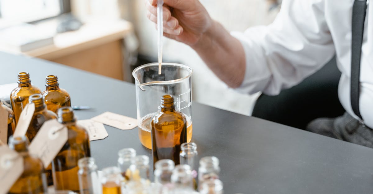 découvrez les huiles essentielles : origine, bienfaits et conseils d'utilisation pour votre bien-être naturel au quotidien.