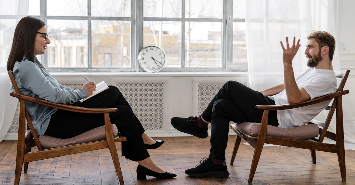 découvrez comment la psychologie des investisseurs influence leurs décisions financières, les tendances du marché et les risques liés à l’investissement. comprenez les émotions, biais et comportements à maîtriser pour réussir en bourse.