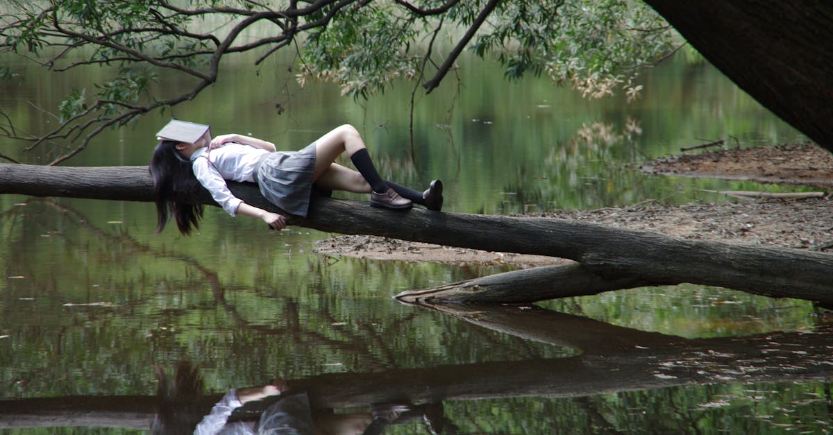 découvrez l'art de la relaxation et plongez dans un univers de sérénité. apprenez des techniques simples pour réduire le stress et améliorer votre bien-être au quotidien. offrez-vous un instant de paix et de tranquillité, où que vous soyez.