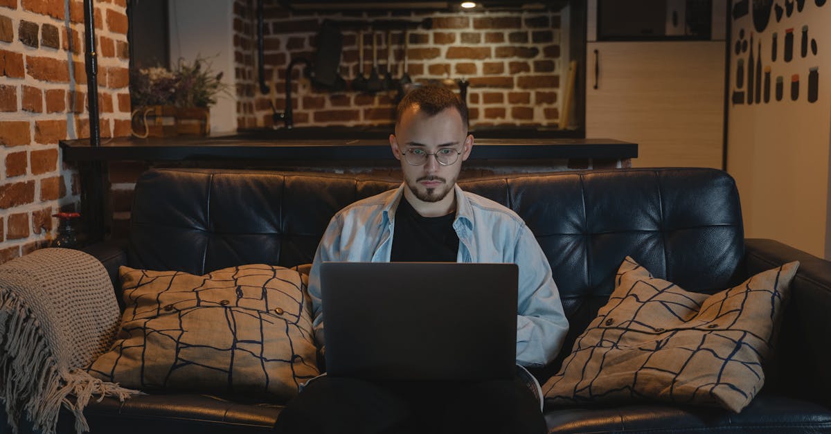 découvrez tout sur le télétravail : avantages, conseils pratiques et outils essentiels pour travailler efficacement à distance et améliorer votre équilibre vie professionnelle et personnelle.
