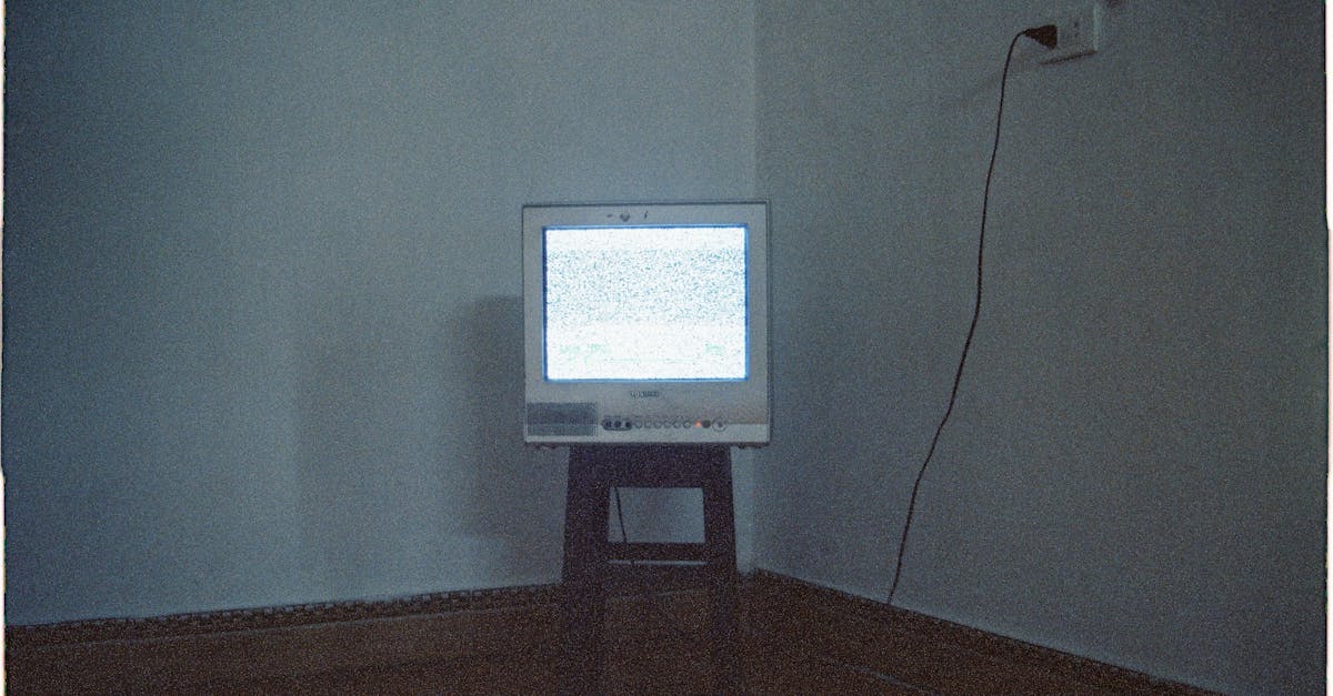découvrez tout sur les télévisions rétro : histoire, design classique, modèles emblématiques et conseils pour intégrer une tv vintage à votre décoration intérieure. idéal pour les passionnés de nostalgie et de style rétro.