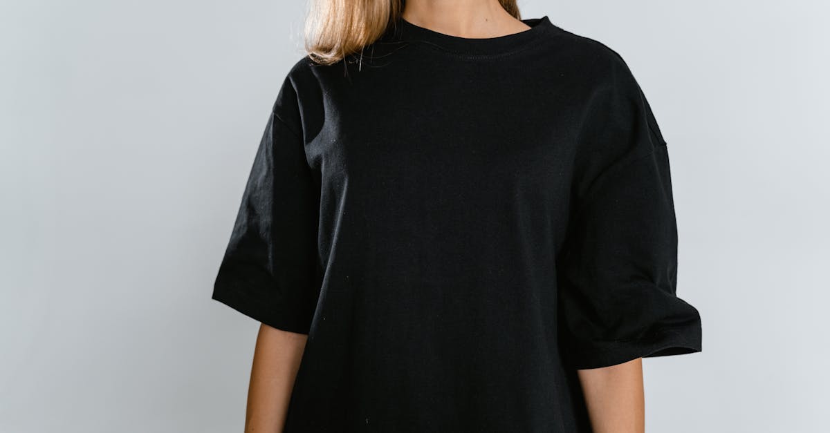 découvrez notre sélection exclusive de produits officiels : vêtements, accessoires et objets de collection pour afficher votre passion avec style et authenticité.