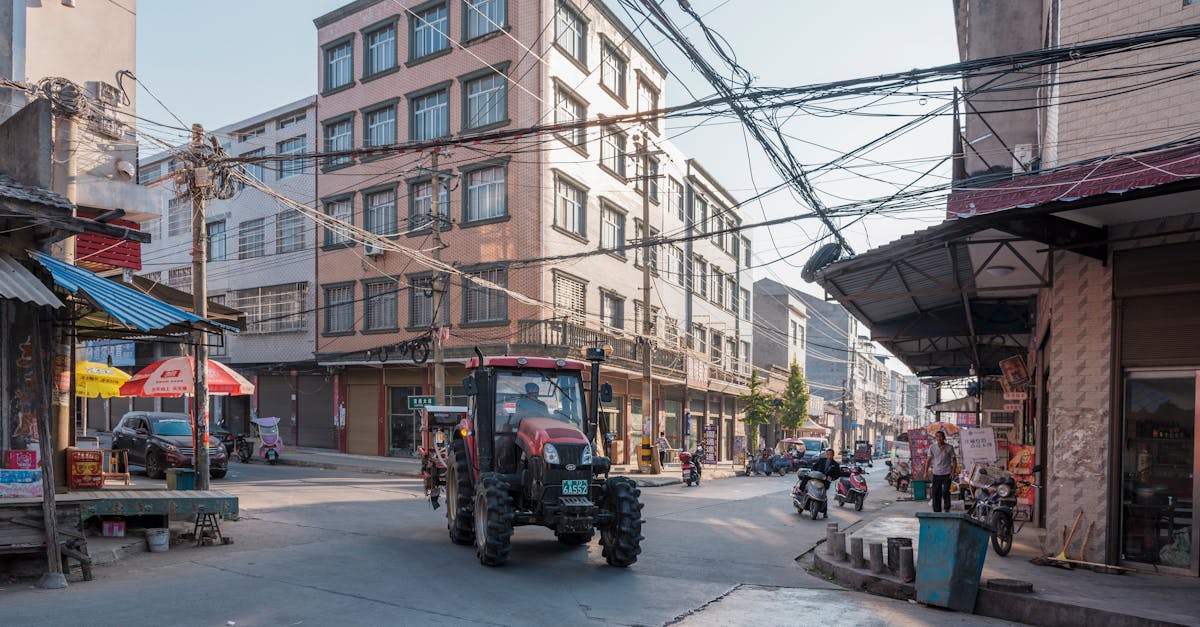 découvrez notre boutique de tracteurs proposant une large gamme de modèles neufs et d’occasion, pièces détachées et accessoires pour répondre à tous vos besoins agricoles. conseils personnalisés et service après-vente de qualité.