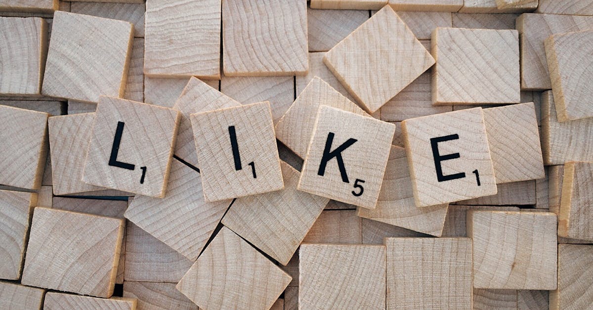 découvrez notre sélection de jeux de société pour tous les âges et toutes les occasions, parfaits pour des moments de convivialité en famille ou entre amis.