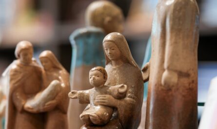 découvrez notre christian store, votre boutique en ligne dédiée aux articles chrétiens : bibles, bijoux, décorations et cadeaux spirituels pour nourrir votre foi.