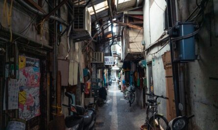 découvrez notre sélection de boutiques d'e-cigarettes offrant une large gamme de produits, accessoires et conseils pour vapoter en toute sécurité.