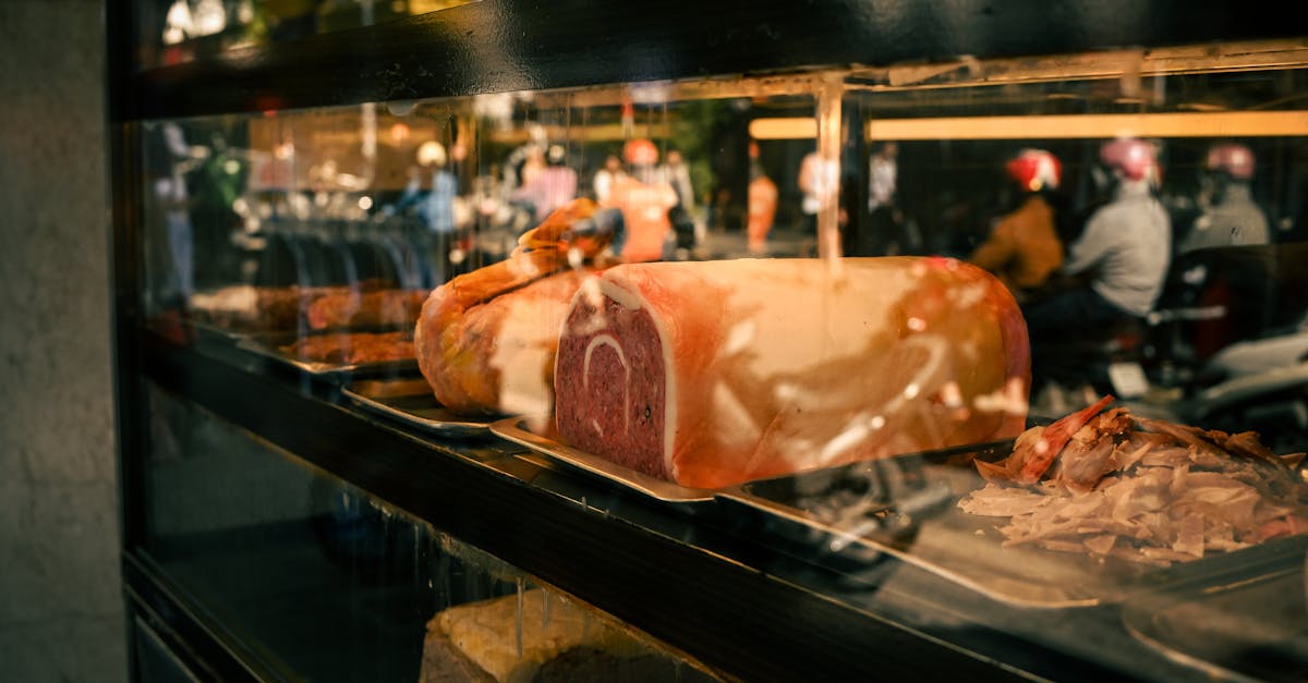 découvrez le fortnite shop : skins, emotes et accessoires exclusifs pour personnaliser votre expérience de jeu. mettez à jour votre arsenal et brillez sur le champ de bataille !