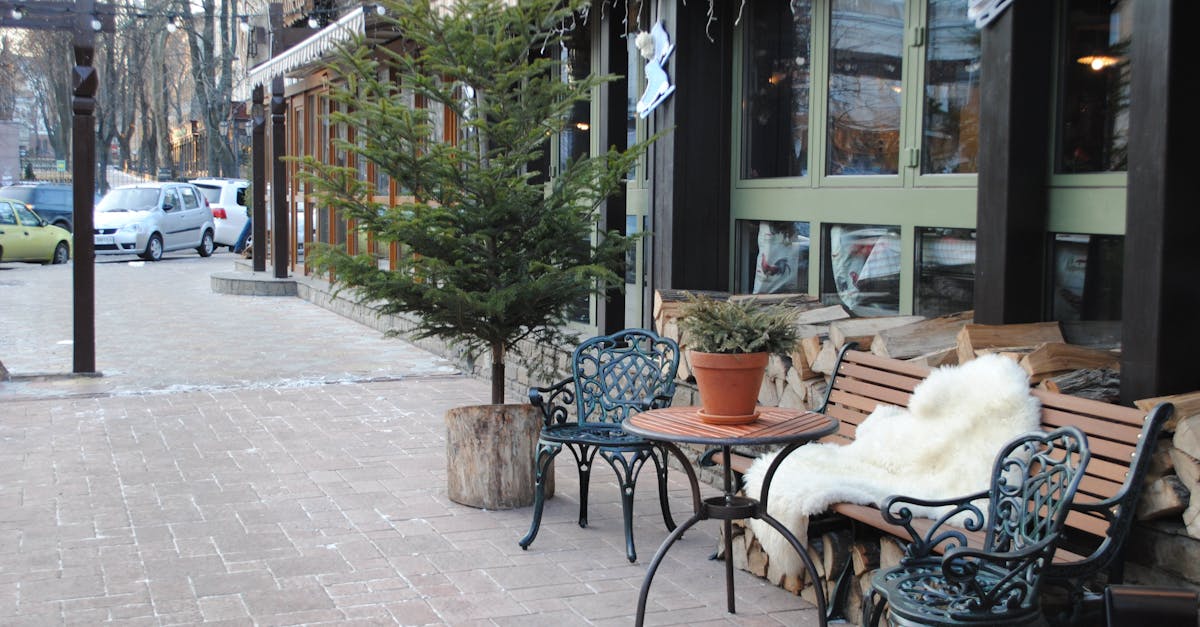 découvrez le fortnite shop : achetez skins, émotes, et objets exclusifs pour personnaliser votre expérience de jeu sur fortnite.