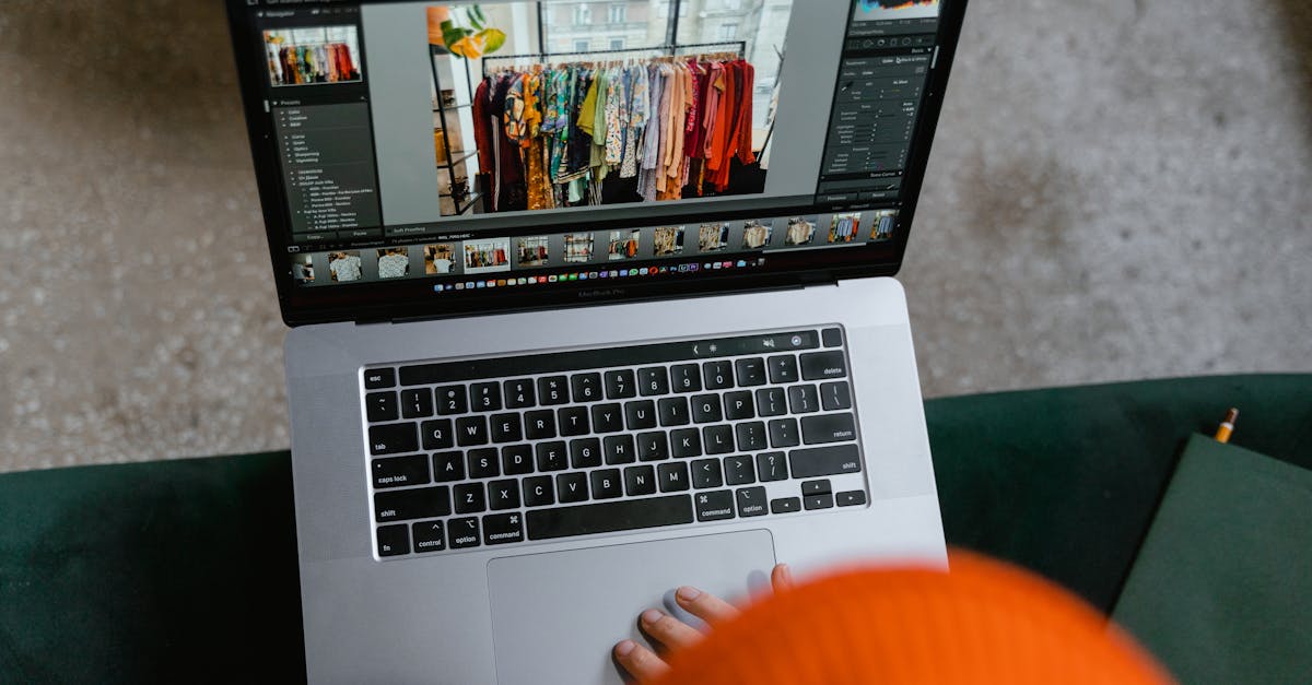 découvrez la boutique en ligne harry potter : articles officiels, accessoires magiques, vêtements et cadeaux pour tous les fans de l'univers sorcier.