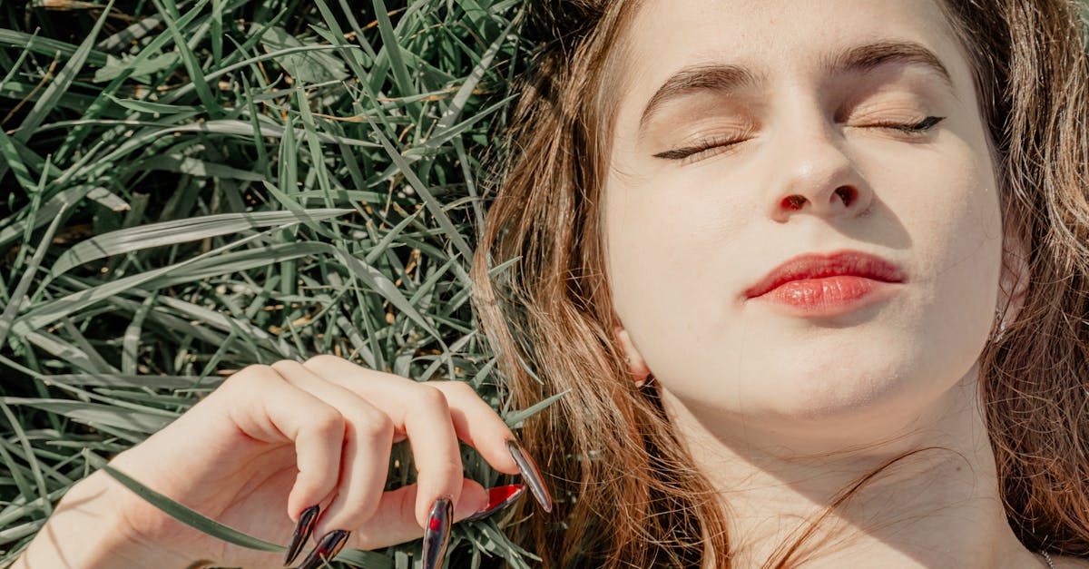 découvrez nos soins de la peau naturels, formulés avec des ingrédients biologiques pour une beauté saine et respectueuse de votre peau.