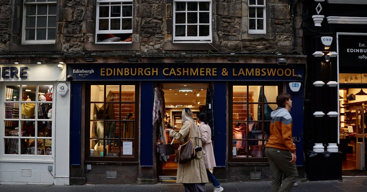 découvrez la boutique officielle du stade rennais : équipements, maillots, accessoires et articles exclusifs pour tous les fans du club breton.