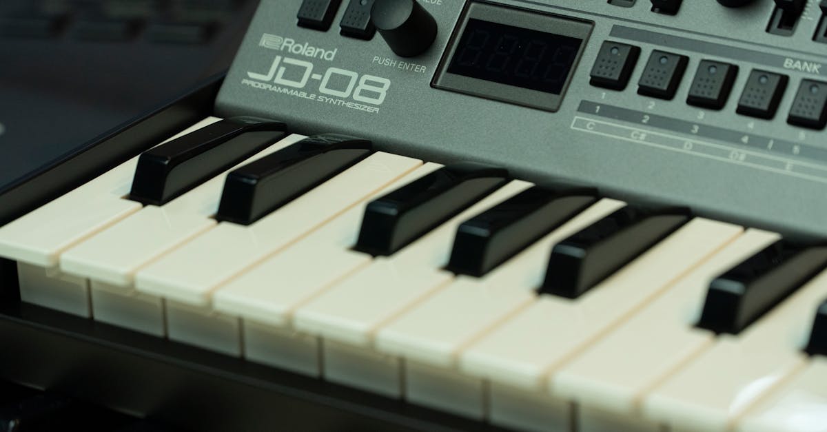 découvrez les produits officiels roland garros : articles authentiques, équipements de tennis, vêtements et souvenirs exclusifs pour les fans du tournoi mythique.