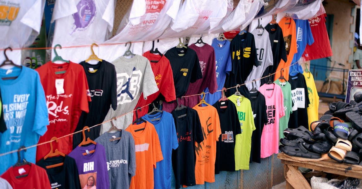 découvrez notre large sélection de produits dérivés de rugby : maillots, accessoires et équipements officiels pour tous les fans du ballon ovale.