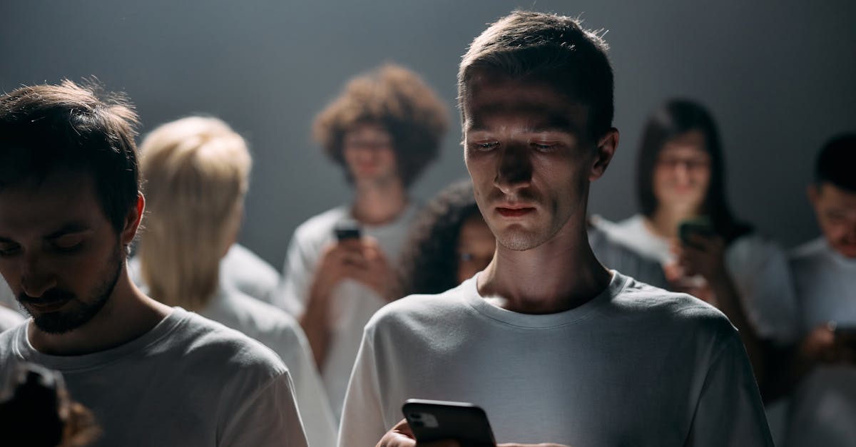 découvrez notre sélection de smartphones : les meilleurs modèles, performances, et innovations pour tous les budgets.