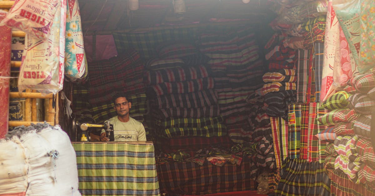 découvrez la boutique officielle du stade rennais : vêtements, accessoires et équipements officiels pour tous les fans du club breton.