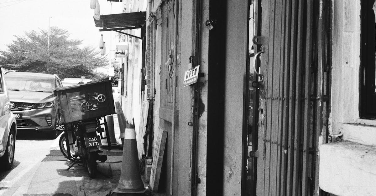 guide complet des ateliers automobiles et motos : trouvez les meilleurs services pour l'entretien, la réparation et l'achat de véhicules motorisés.