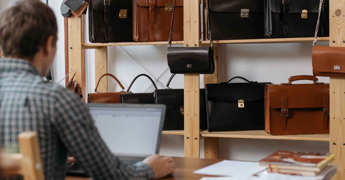 découvrez la meilleure boutique d'informatique offrant un large choix d'ordinateurs, accessoires et conseils experts pour répondre à tous vos besoins technologiques.