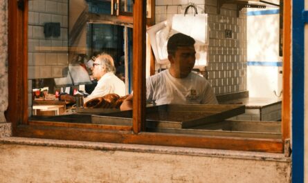 découvrez la boutique fortnite : nouveautés, skins exclusifs et objets incontournables pour personnaliser votre expérience de jeu.