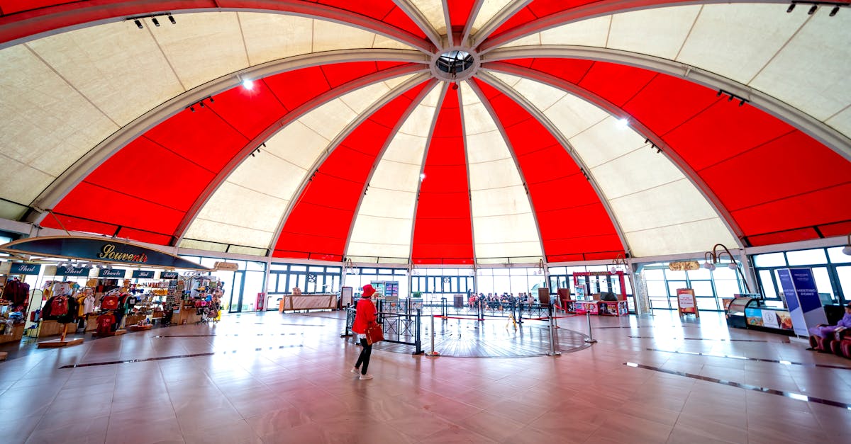 découvrez les boutiques de la gare montparnasse : mode, accessoires, restauration et services pour un shopping pratique et agréable.