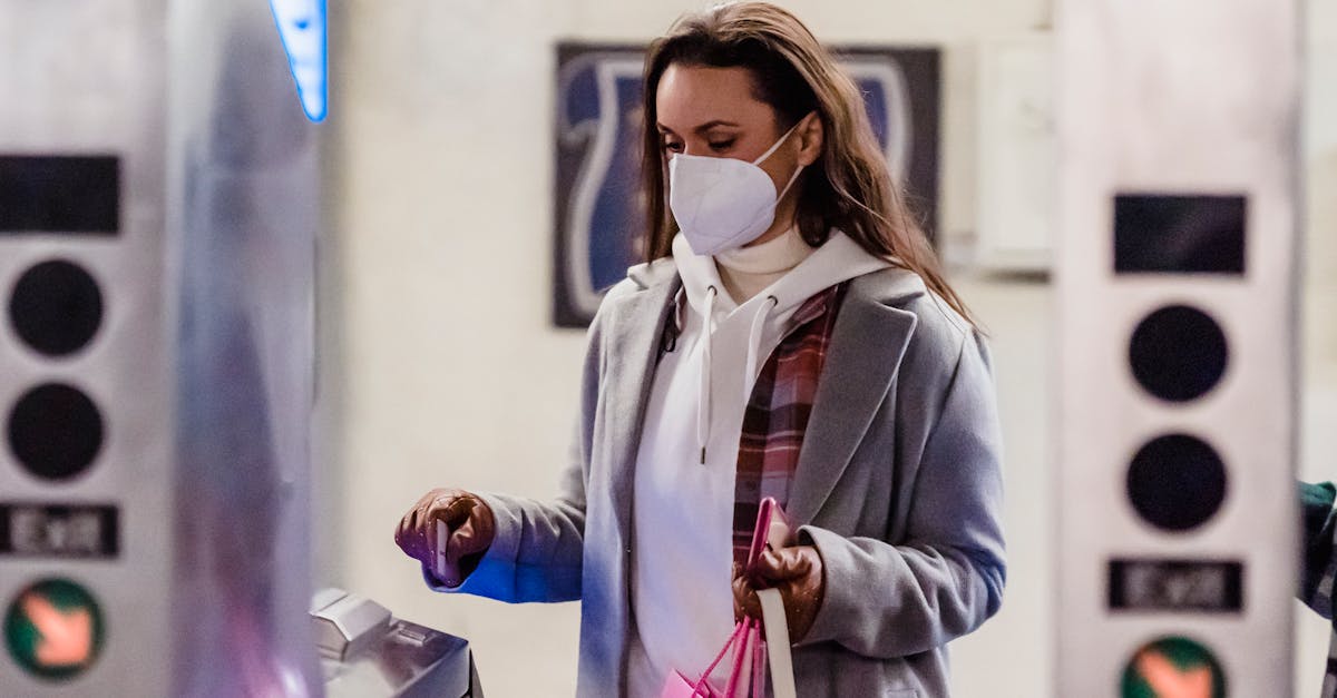 découvrez les boutiques variées de la station montparnasse, un lieu idéal pour shopping et détente au cœur de paris.