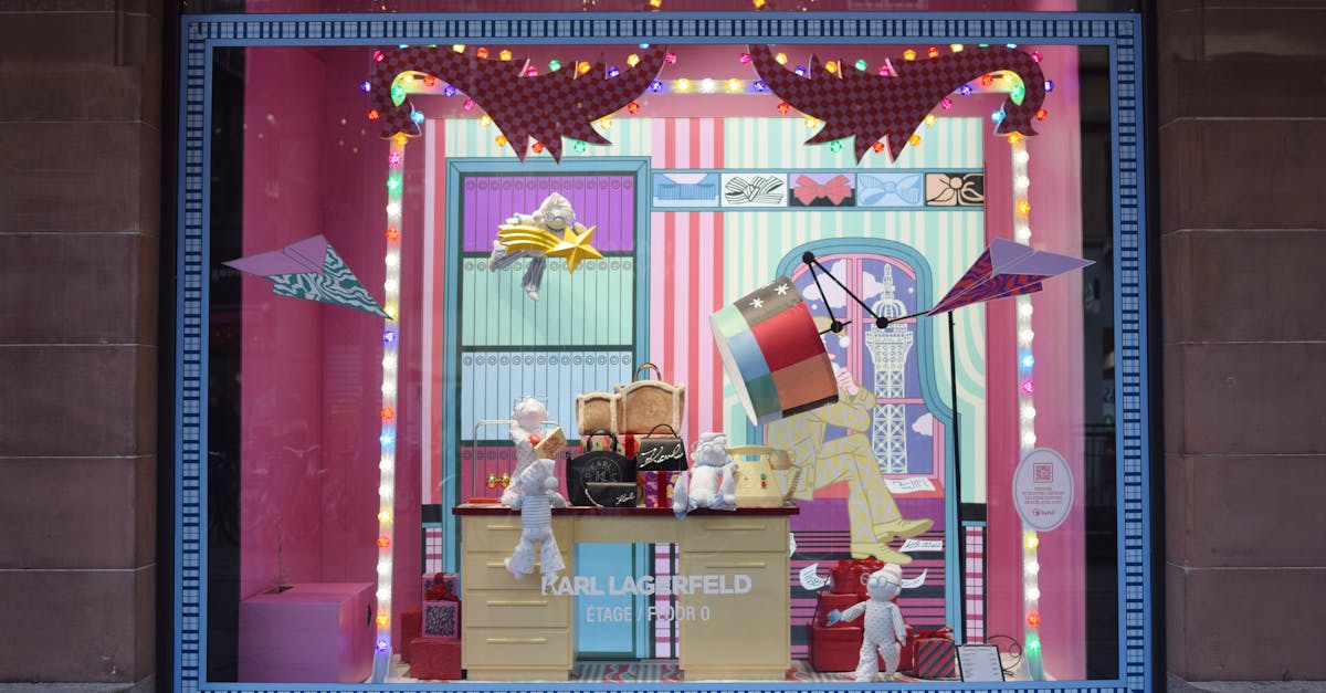 boutique officielle de l'ogc nice : découvrez les maillots, accessoires et produits dérivés officiels de votre club de football préféré.