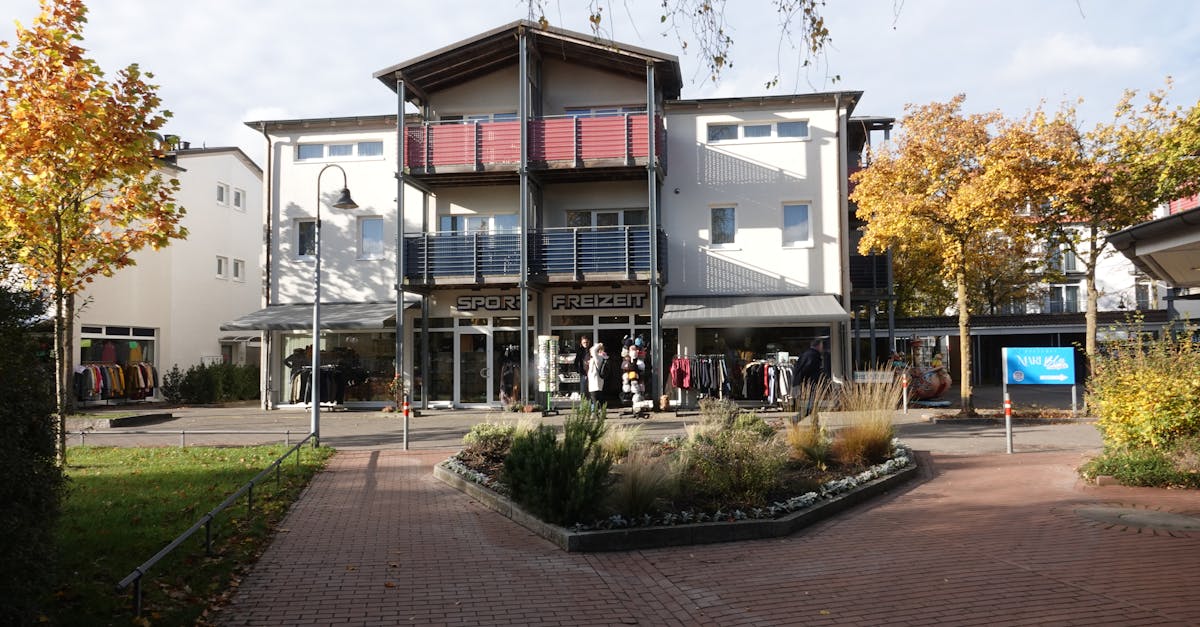 découvrez notre boutique parisienne unique, alliant élégance et authenticité au cœur de paris. mode, accessoires et souvenirs exclusifs vous attendent.