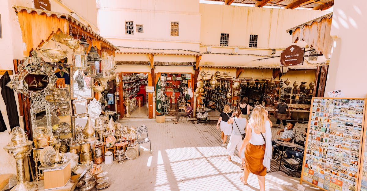 découvrez la boutique officielle du puy du fou et emportez chez vous des souvenirs uniques et authentiques du parc d'attractions historique.