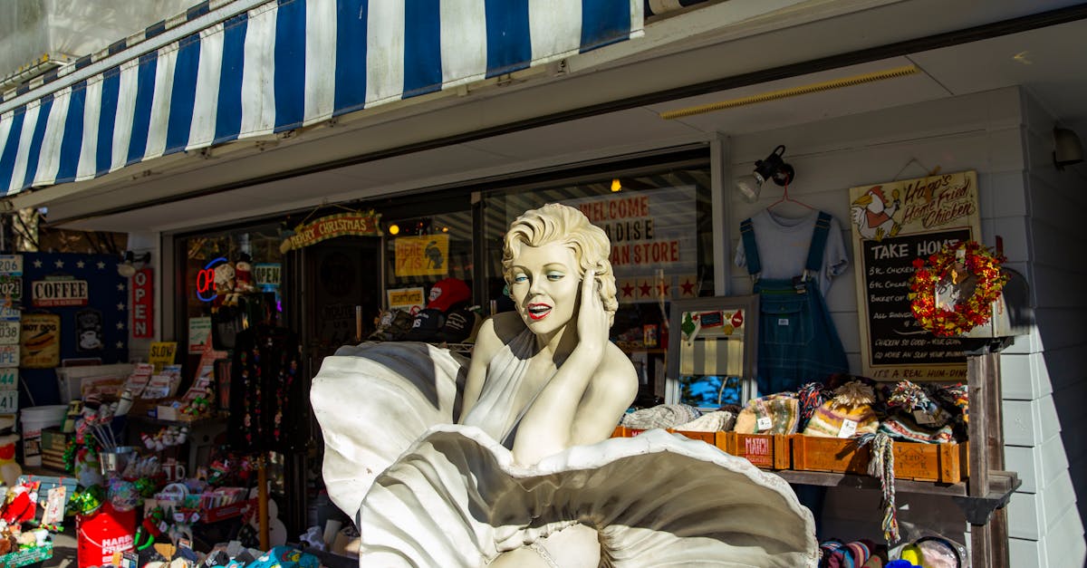 découvrez la boutique officielle du puy du fou pour tous vos souvenirs authentiques : articles exclusifs, cadeaux uniques et objets de collection inspirés des spectacles historiques.
