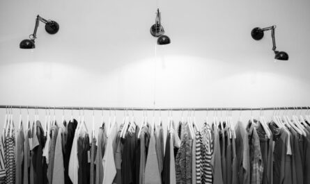 découvrez la boutique sézane, marque française élégante alliant qualité, style intemporel et pièces tendance pour une garde-robe unique.