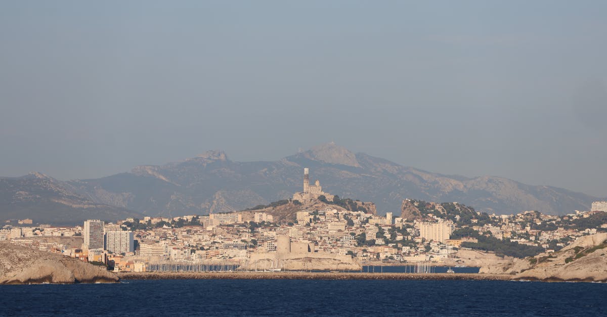 découvrez aroma zone à marseille, votre boutique spécialisée en huiles essentielles, cosmétiques naturels et ingrédients pour créer vos produits diy.