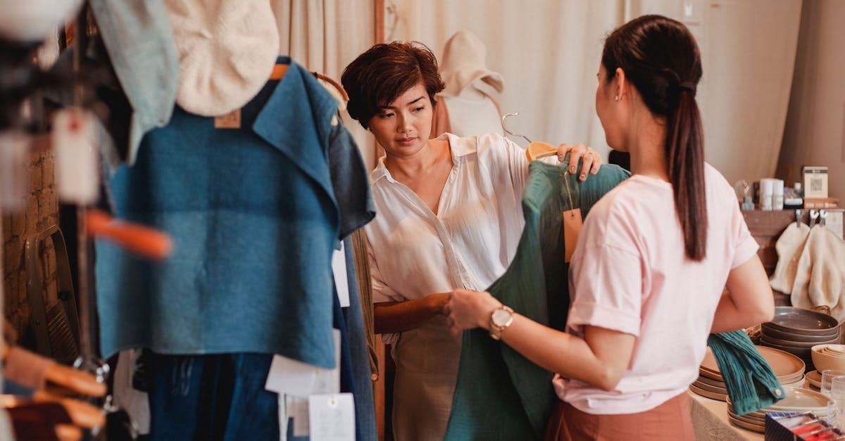 découvrez comment choisir le magasin de sport idéal pour répondre à tous vos besoins en équipements, vêtements et accessoires sportifs.