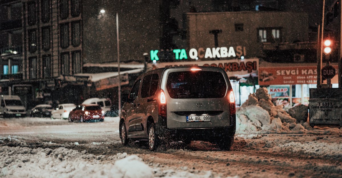 découvrez la boutique officielle de l'olympique de marseille : équipements, maillots, accessoires et souvenirs officiels pour tous les fans de l'om.