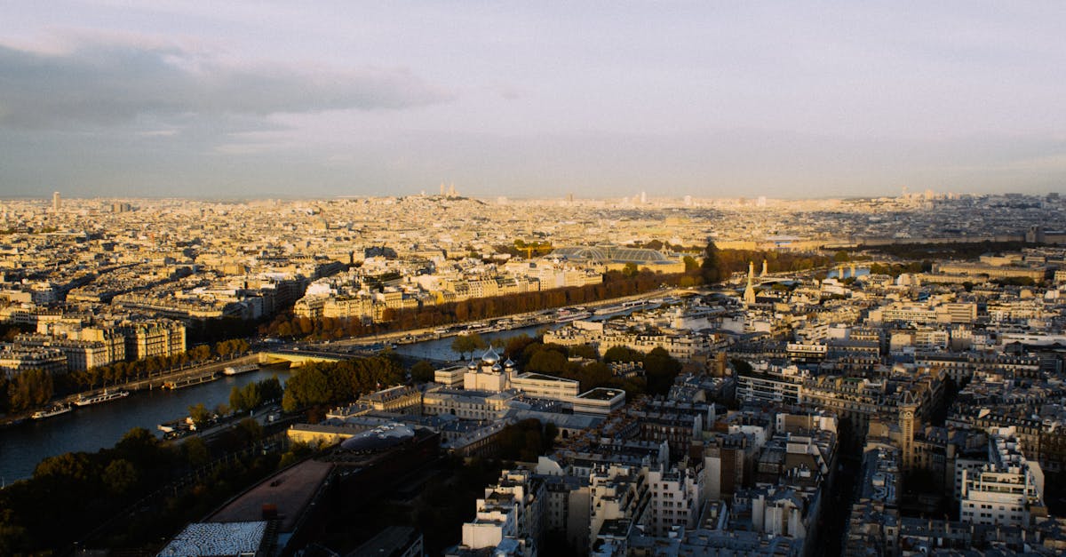 découvrez la boutique officielle du paris saint-germain : équipements, vêtements et accessoires exclusifs du club de football parisien.