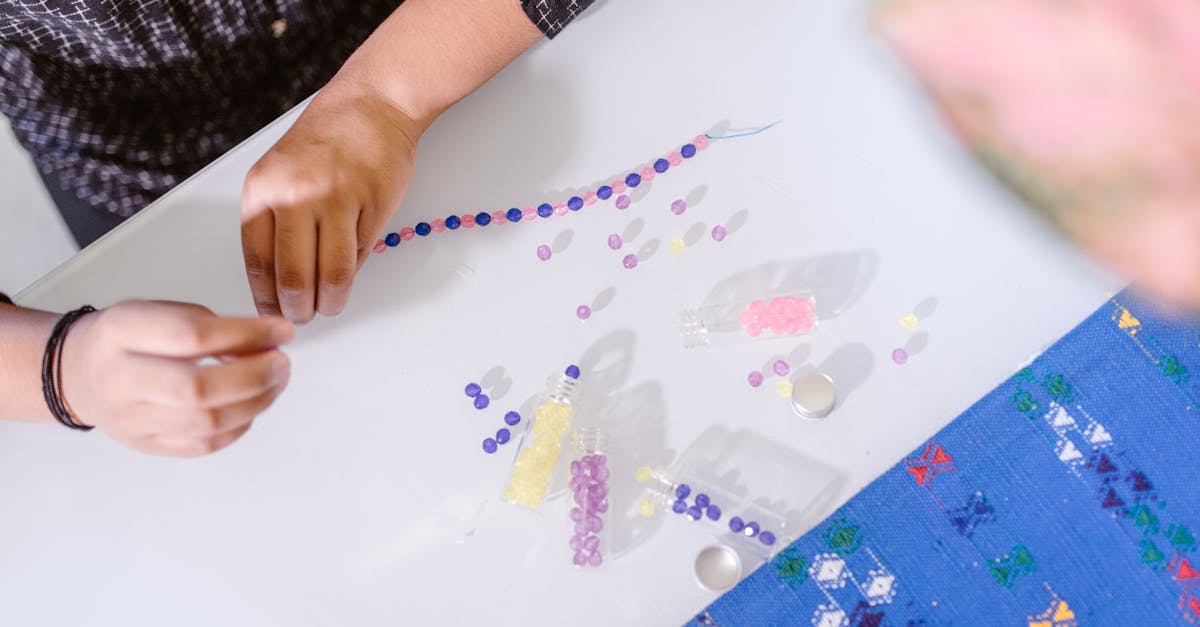 découvrez notre collection de bijoux personnalisés, uniques et élégants, conçus pour refléter votre style et vos souvenirs précieux.