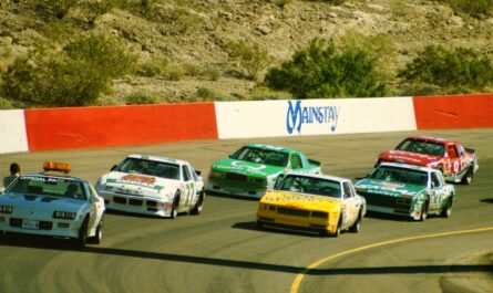 découvrez la boutique officielle du racing club strasbourg : équipements, maillots et accessoires officiels pour tous les fans du club alsacien.