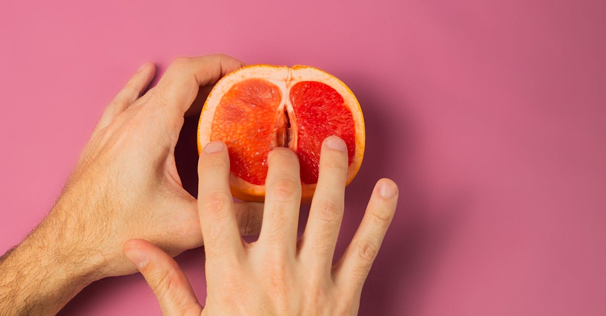 découvrez les essentiels du rc lens dans notre boutique officielle : vêtements, accessoires et souvenirs pour tous les supporters du racing club de lens.